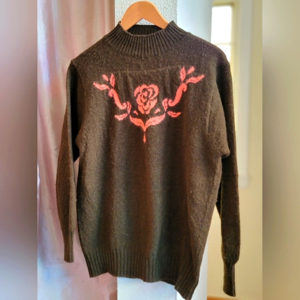 Italian retro vintage brown rose sweater